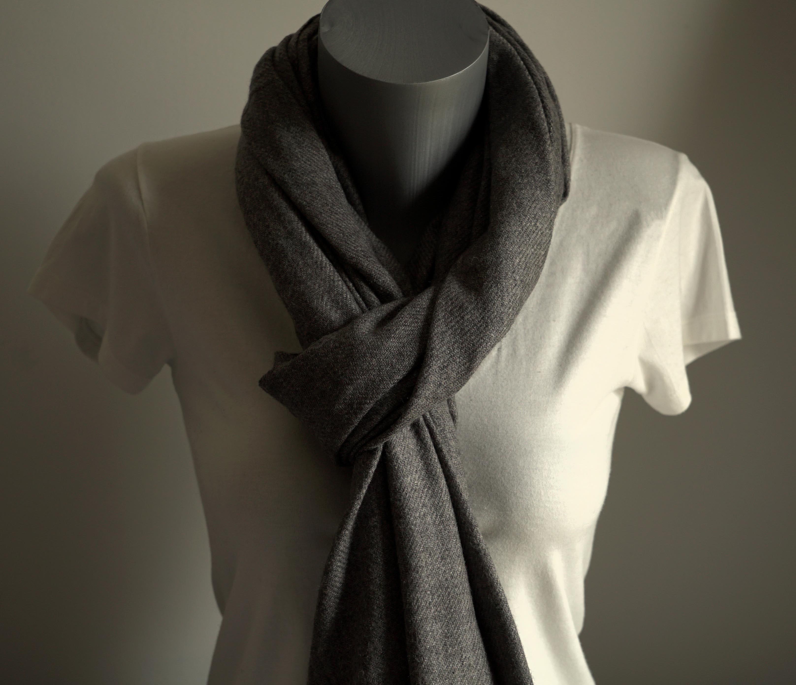 Echarpe en cachemire du Népal - Gris anthracite