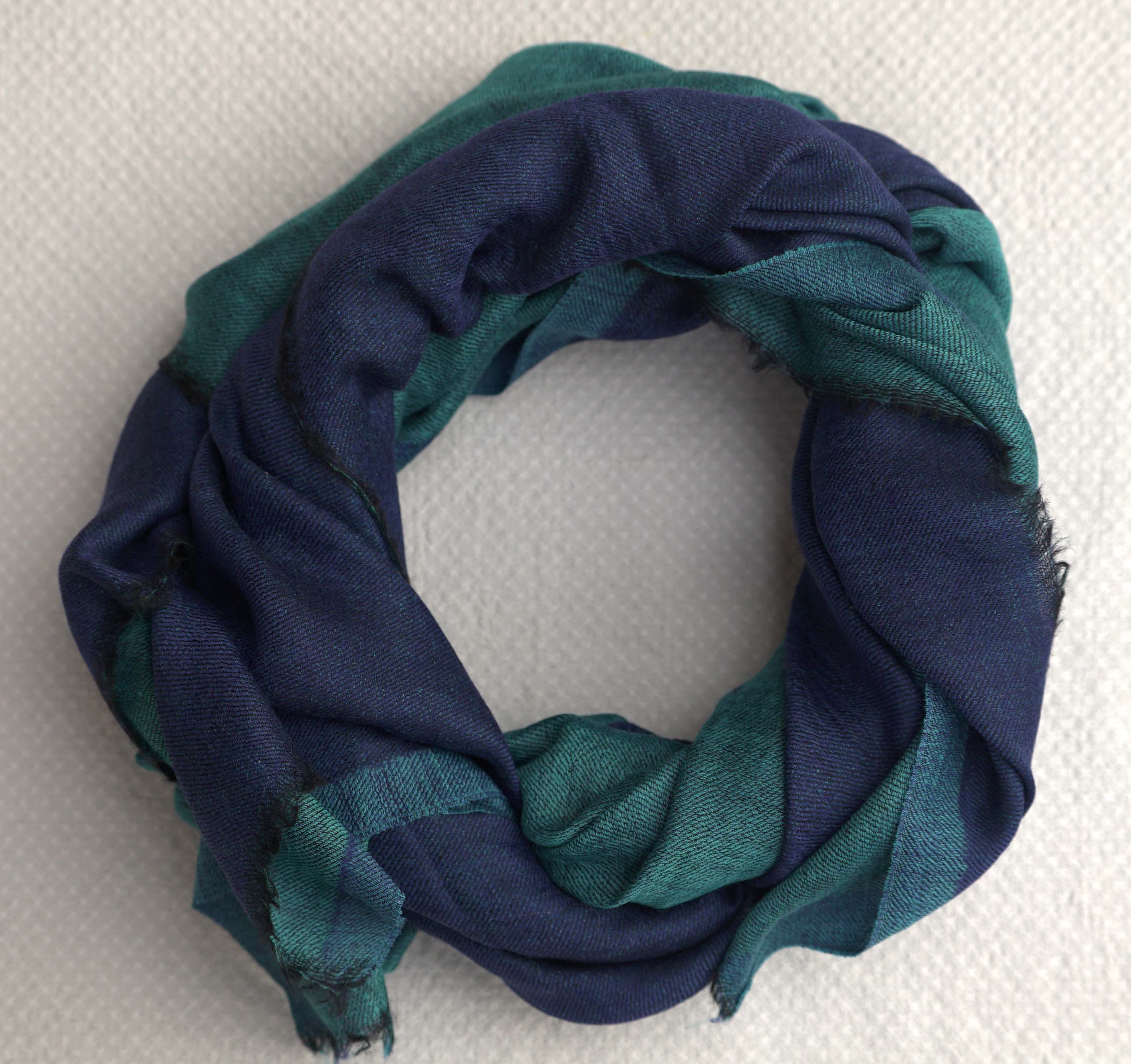 Pashmina 100% cachemire bicolore - Bleu marine et bleu turquoise