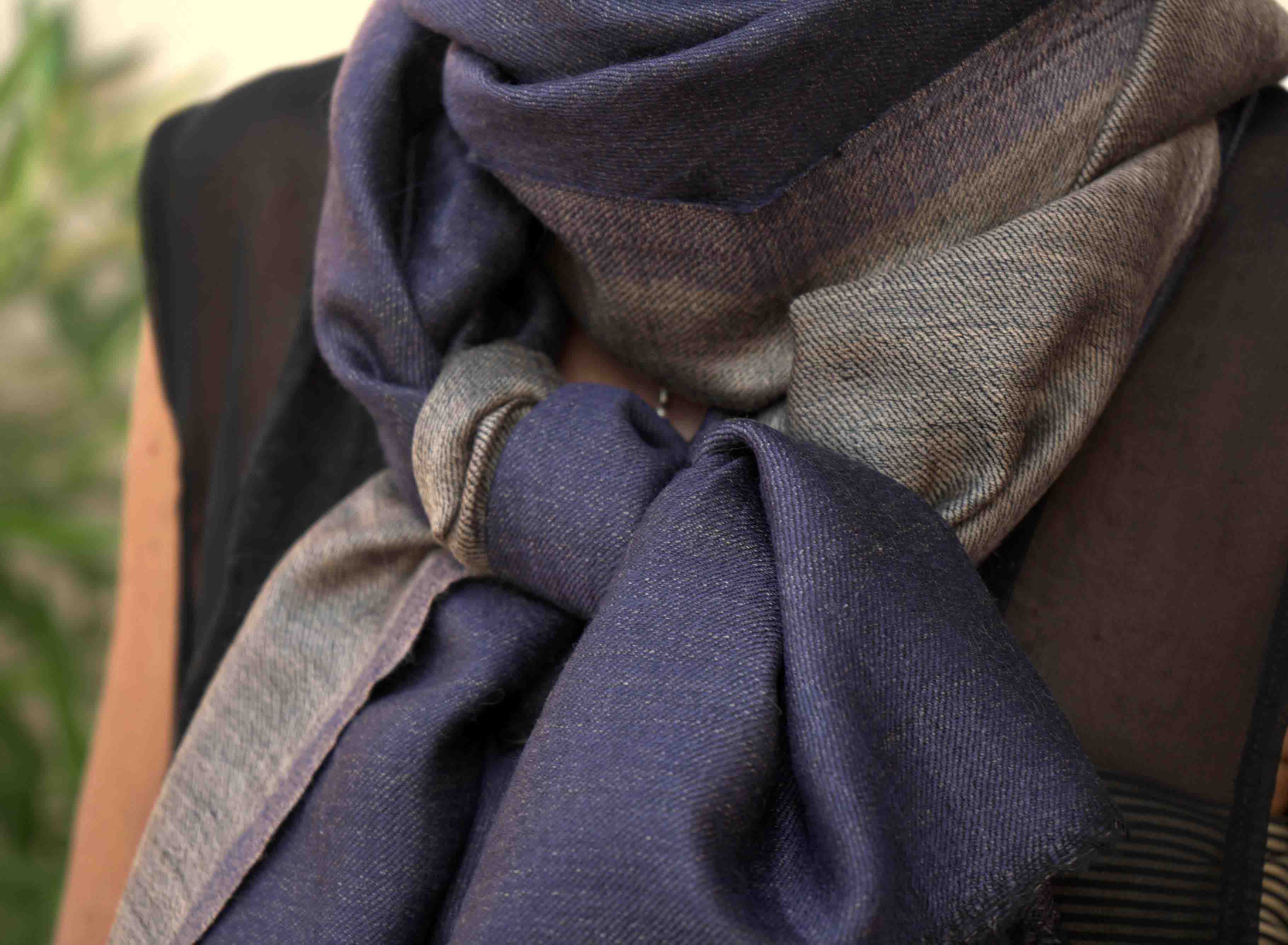 Pashmina 100% cachemire bicolore - Bleu marine et noir