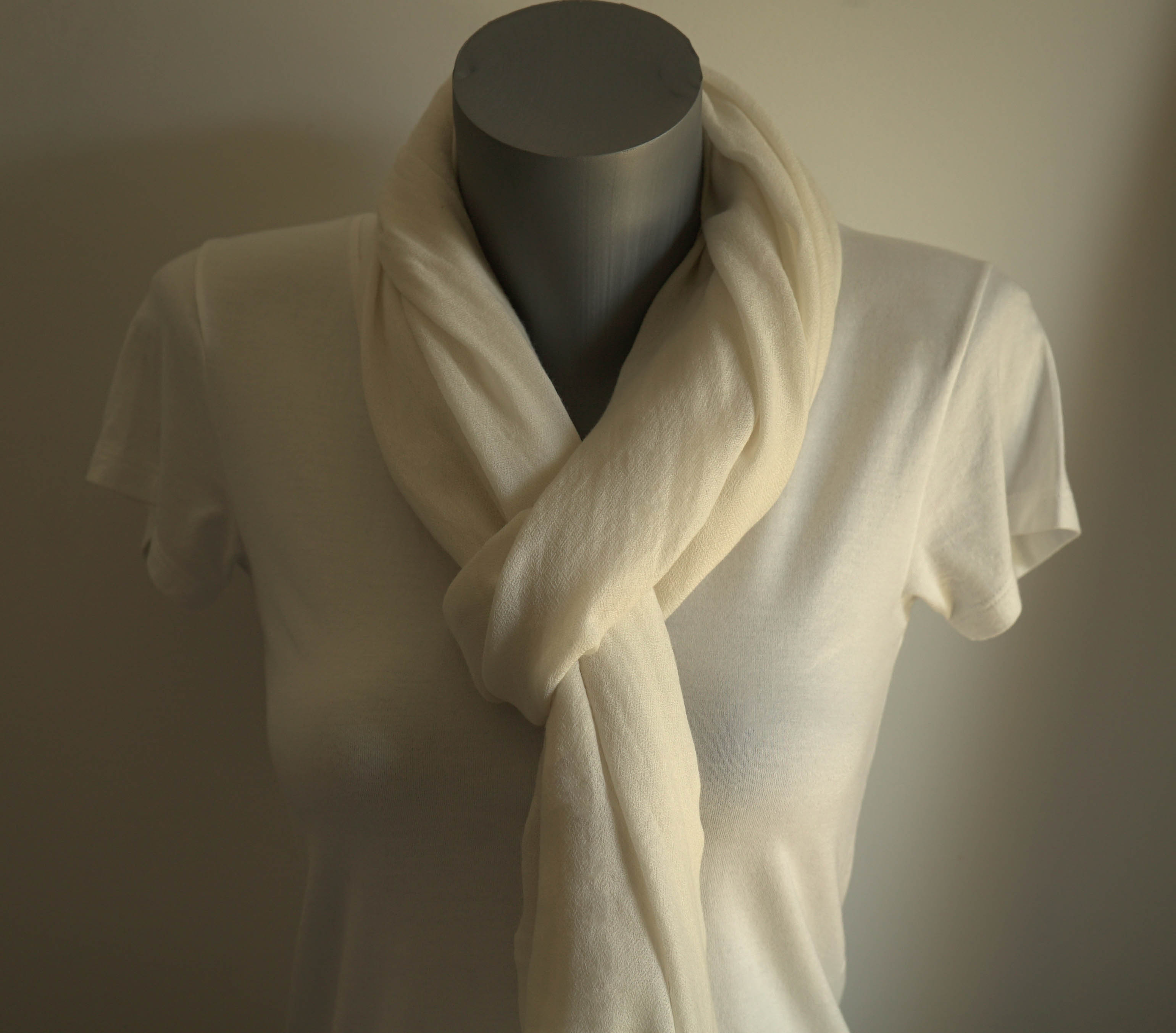 Pashmina 100% cachemire tissage oeil d'oiseau - Blanc cassé