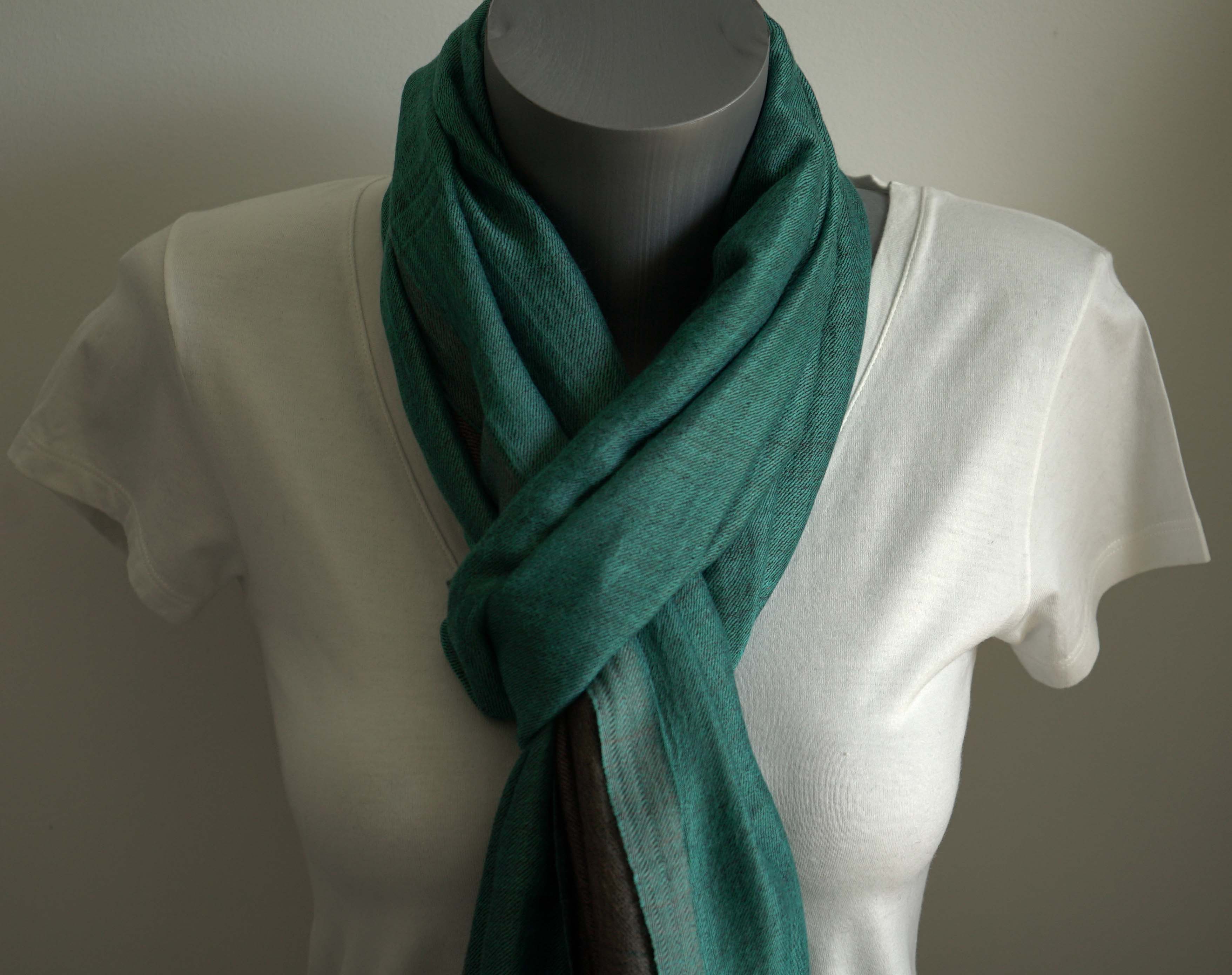 Pashmina 100% cachemire bicolore - Bleu turquoise et noir