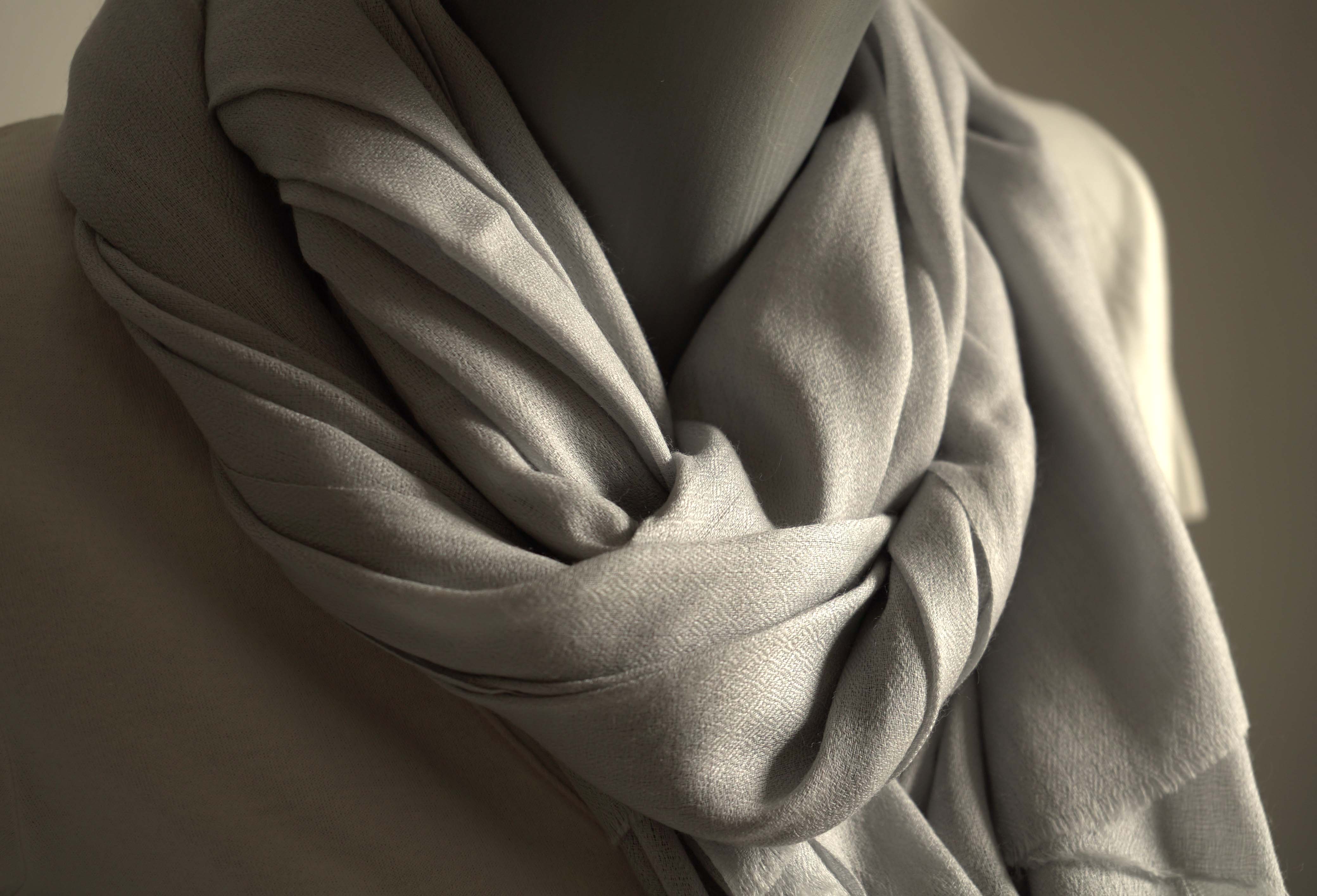 Pashmina 100% cachemire tissage oeil d'oiseau - Gris clair