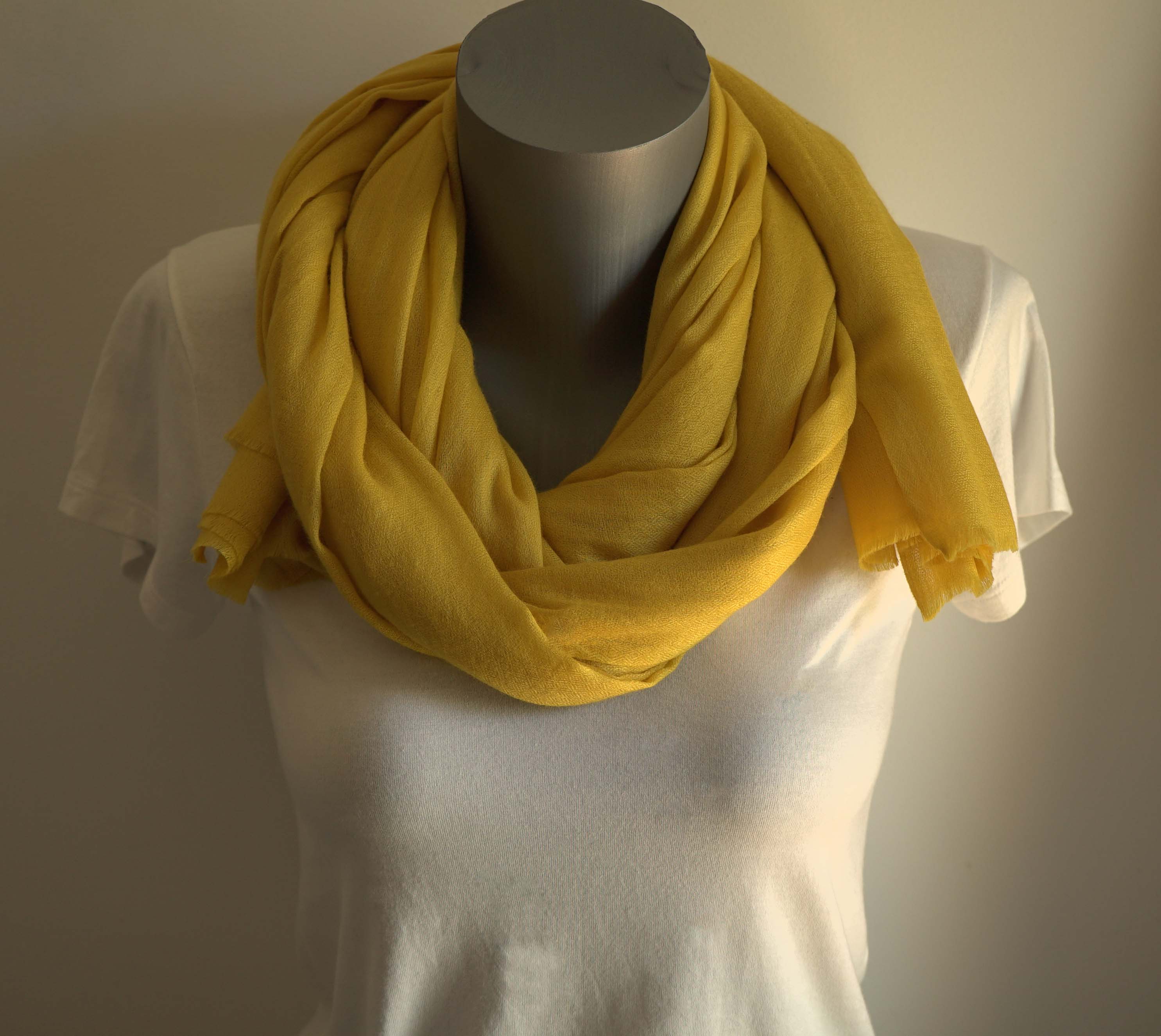 Pashmina 100% cachemire tissage oeil d'oiseau - Jaune