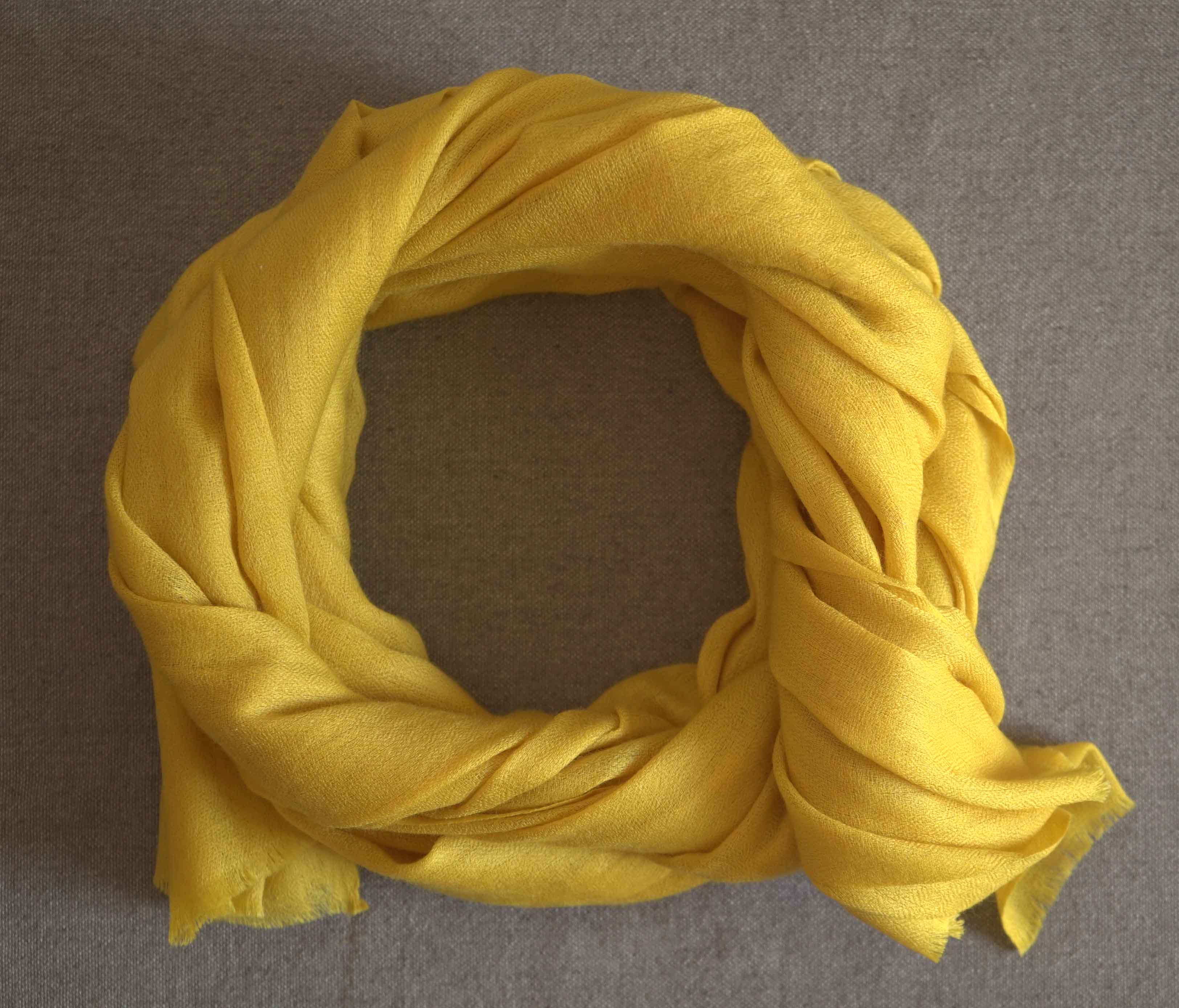 Pashmina 100% cachemire tissage oeil d'oiseau - Jaune