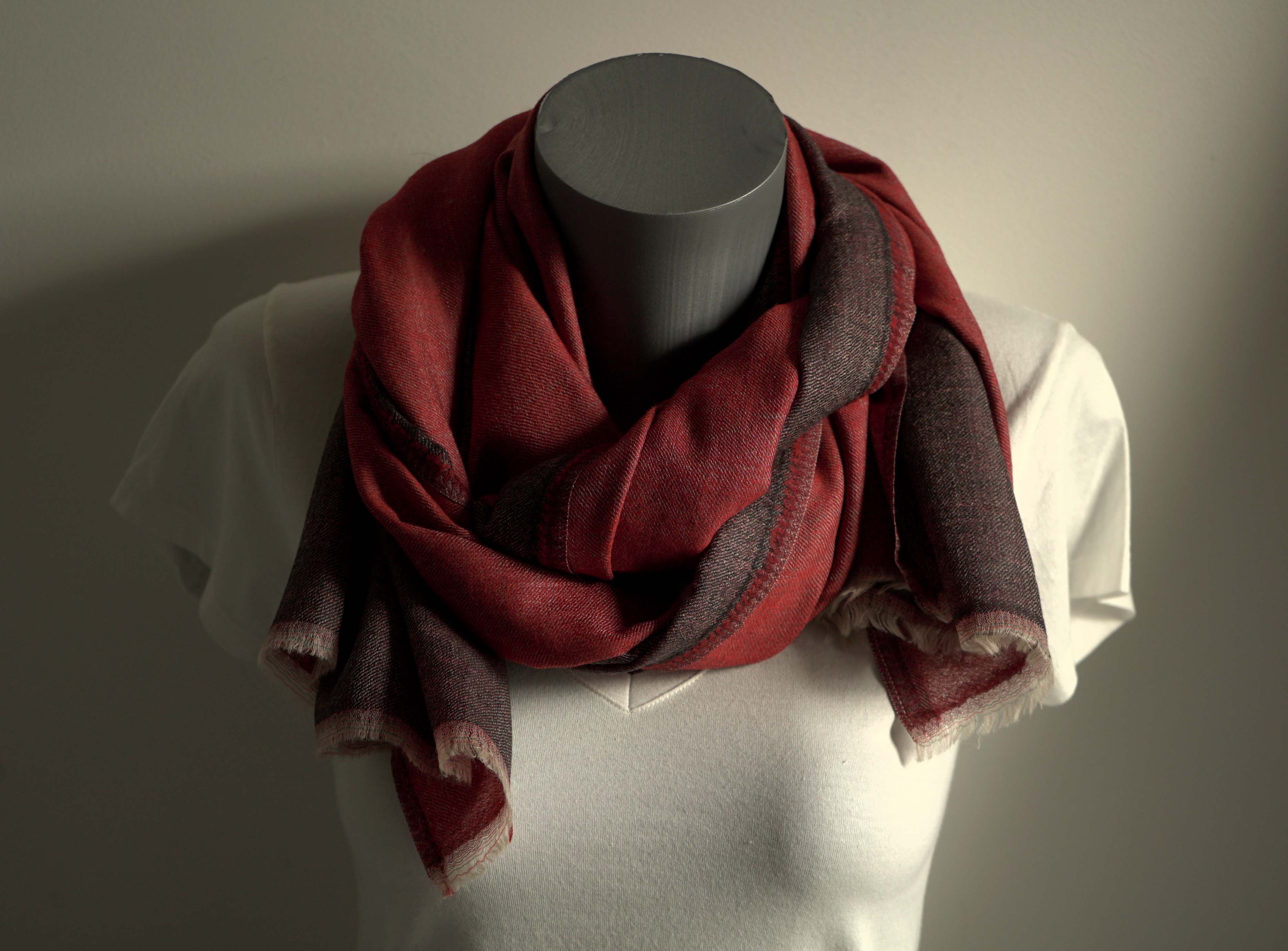 Pashmina 100% cachemire bicolore -Rouge et noir